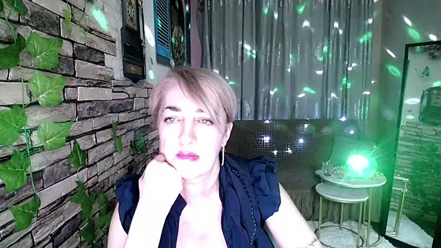 Hot Girl87 online show from 01.27.25