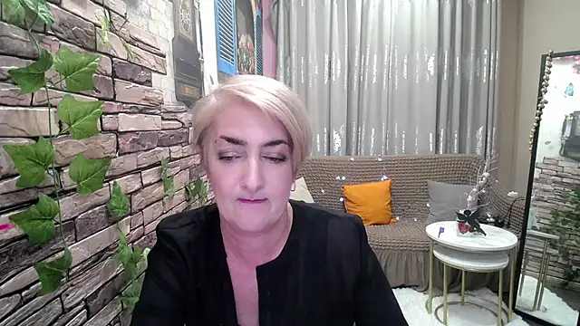 Hot Girl87 online show from 02.23.25