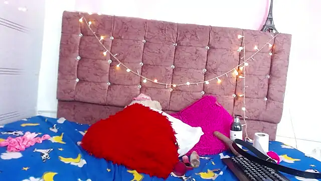 Snapshot of sara_caplerx chatting on 02.21.25 sara caplerx online show from 02.21.25