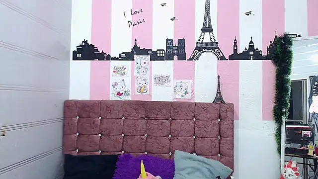 Snapshot of sara_caplerx chatting on 09.30.25 sara caplerx online show from 09.30.25