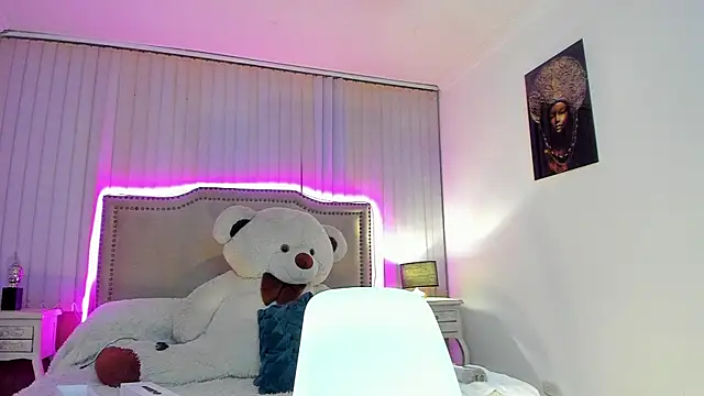 Snapshot of Valentina_Se chatting on 01.08.25 Valentina Se online show from 01.08.25