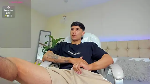 Damian23   online show from 02.28.25