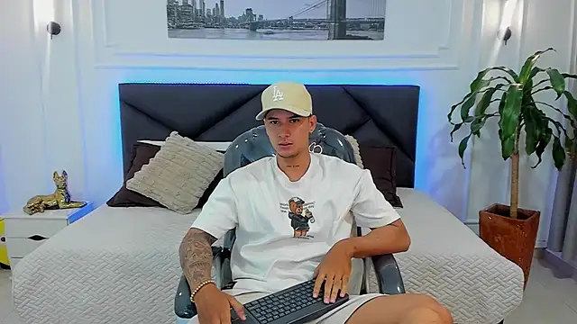 Damian23   online show from 12.02.25