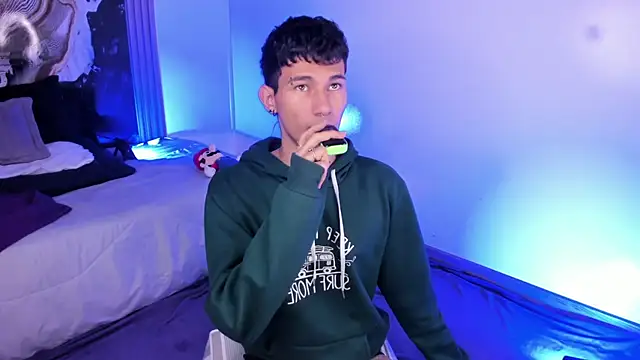 Snapshot of Alexx_tc chatting on 02.28.26 Alexx tc online show from 02.28.26