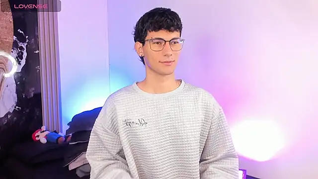 Snapshot of Alexx_tc chatting on 06.27.26 Alexx tc online show from 06.27.26