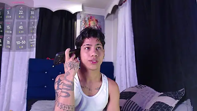 Sexys Boys Hot1 online show from 12.20.25