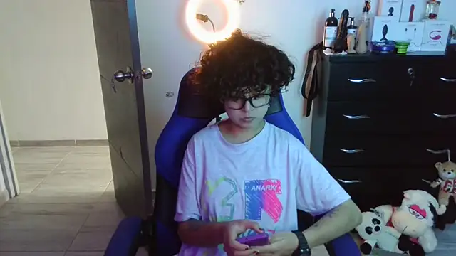 thomascooper7 online show from 10.10.25