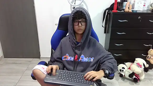 thomascooper7 online show from 03.13.26