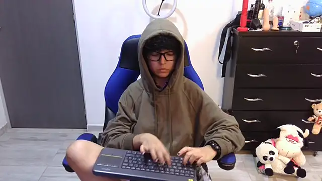 thomascooper7 online show from 04.21.26