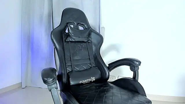 Snapshot of Michaelferrel chatting on 01.25.25 Michaelferrel online show from 01.25.25