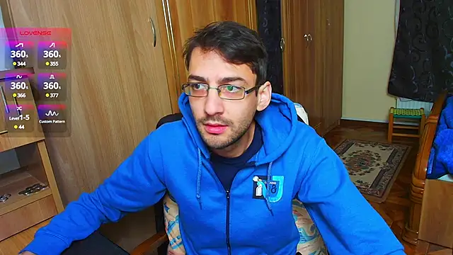 Snapshot of HungEddy chatting on 12.03.24 HungEddy online show from 12.03.24