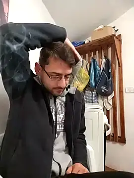 Snapshot of HungEddy chatting on 12.18.24 HungEddy online show from 12.18.24