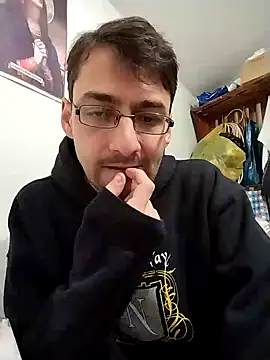 Snapshot of HungEddy chatting on 01.16.25 HungEddy online show from 01.16.25