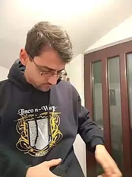 Snapshot of HungEddy chatting on 01.16.25 HungEddy online show from 01.16.25