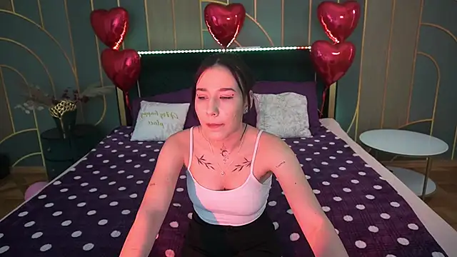 NikkiGoldSide online show from 02.12.25