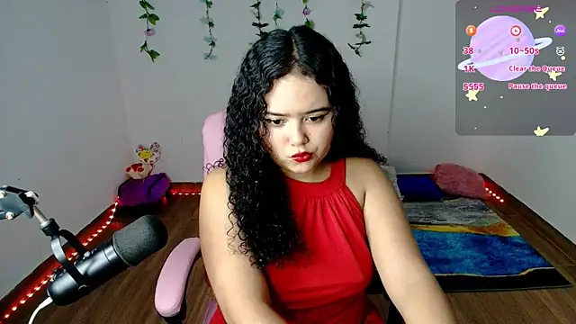 Snapshot of Dulce_Julietha chatting on 02.14.25 Dulce Julietha online show from 02.14.25