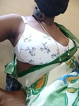 Snapshot of Jyotilakshmi chatting on 01.17.26 Jyotilakshmi online show from 01.17.26