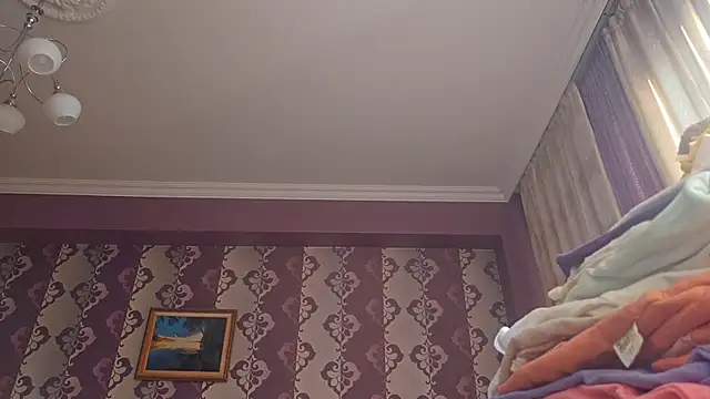 AlejandraDelaney online show from 11.21.25