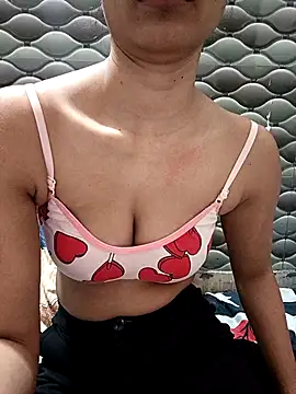 Rajni-Mehra online show from 02.06.26