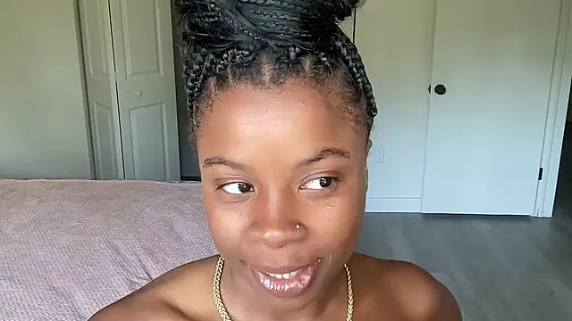 Snapshot of miamiworld chatting on 03.20.25 miamiworld online show from 03.20.25