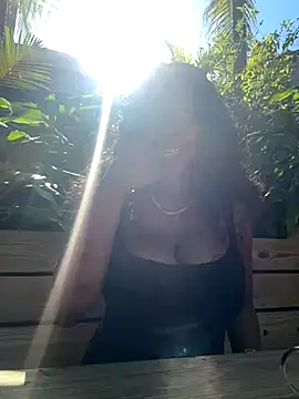 Snapshot of miamiworld chatting on 12.21.25 miamiworld online show from 12.21.25