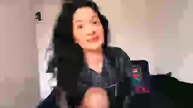 Snapshot of miabeautyxx chatting on 02.20.26 miabeautyxx online show from 02.20.26