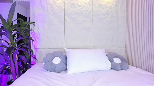 AnahinClar online show from 04.10.26