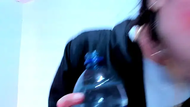 teffy lee online show from 12.29.24