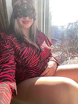 Snapshot of 69Laura696 chatting on 02.18.25 69Laura696 online show from 02.18.25