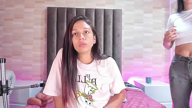 Snapshot of Luci_And_Sofi chatting on 01.24.25 Luci And Sofi online show from 01.24.25