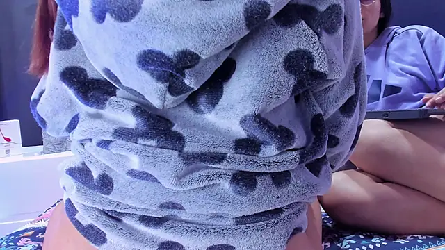 Snapshot of Luci_And_Sofi chatting on 02.23.25 Luci And Sofi online show from 02.23.25