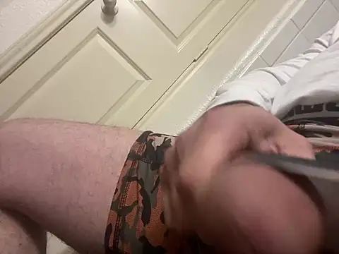 Snapshot of DuroMan25 chatting on 01.11.25 DuroMan25 online show from 01.11.25