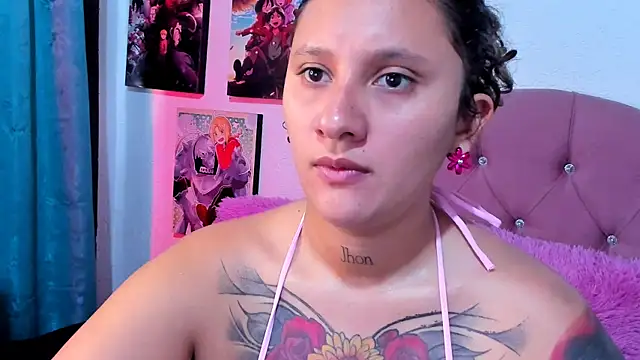 Snapshot of Mila_nixon02 chatting on 11.21.25 Mila nixon02 online show from 11.21.25