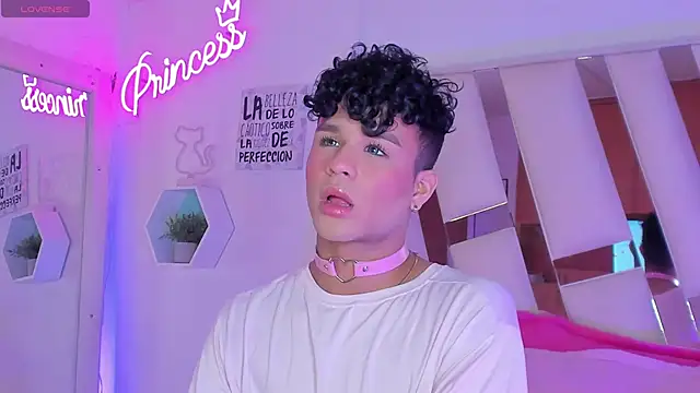 EthanCollens online show from 01.10.25