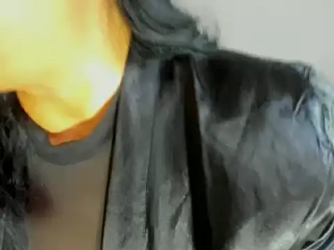 Gia Nahomi online show from 03.05.25