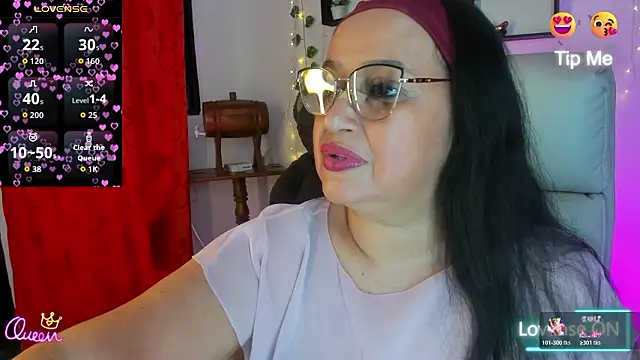 Gia Nahomi online show from 02.13.26