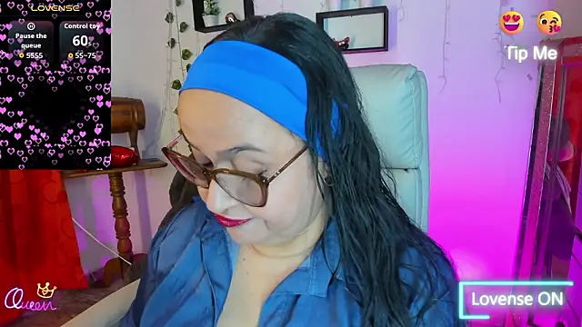 Gia Nahomi online show from 03.12.26