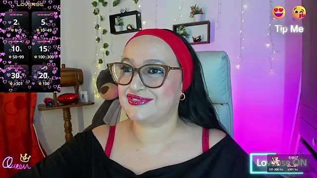 Gia Nahomi online show from 04.10.26