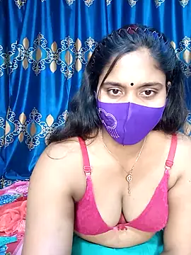 Hot Maleka online show from 02.18.25