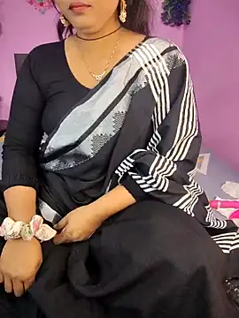 Hot Maleka online show from 11.19.25
