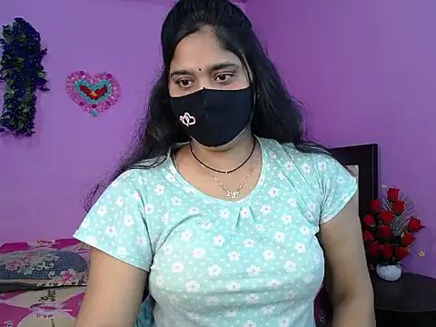 Hot Maleka online show from 03.16.26