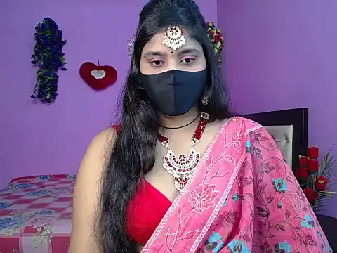 Hot Maleka online show from 05.18.26