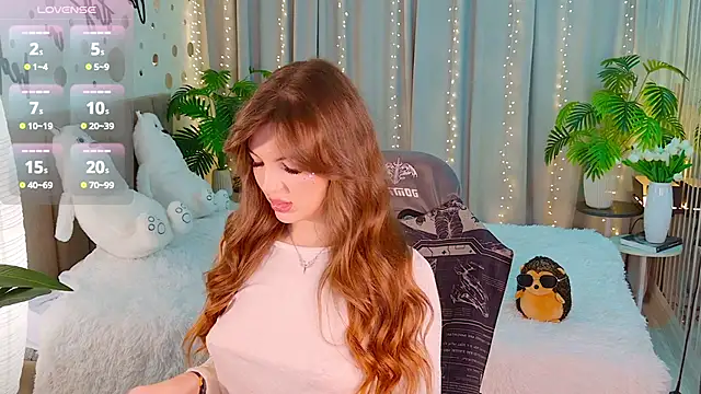 Snapshot of Annaa_Banana chatting on 10.15.25 Annaa Banana online show from 10.15.25