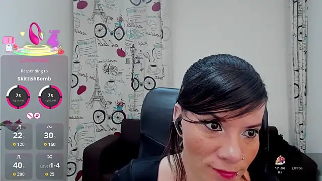 DanaaRey online show from 10.29.25