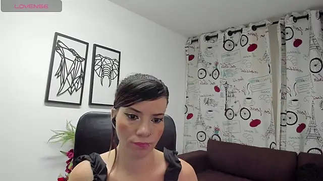 DanaaRey online show from 11.11.25