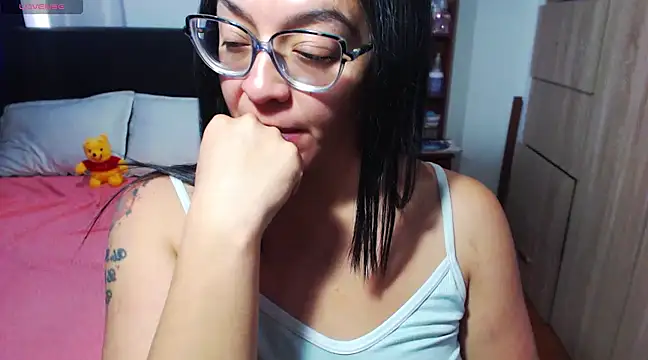 Snapshot of miia-big1boobs_ chatting on 12.16.24 miia-big1boobs online show from 12.16.24