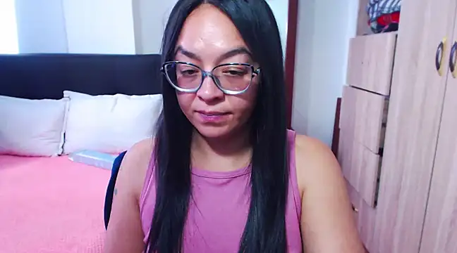 Snapshot of miia-big1boobs_ chatting on 12.26.24 miia-big1boobs online show from 12.26.24