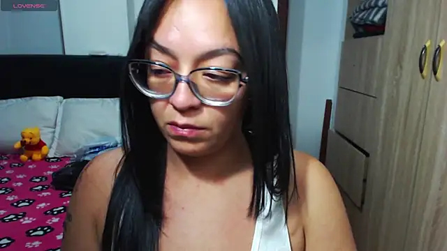 Snapshot of miia-big1boobs_ chatting on 01.12.25 miia-big1boobs online show from 01.12.25