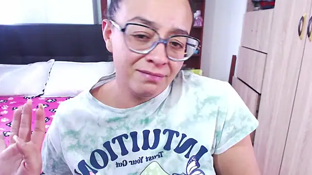 Snapshot of miia-big1boobs_ chatting on 01.17.25 miia-big1boobs online show from 01.17.25