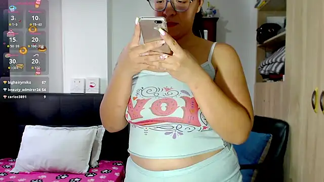 Snapshot of miia-big1boobs_ chatting on 01.24.25 miia-big1boobs online show from 01.24.25